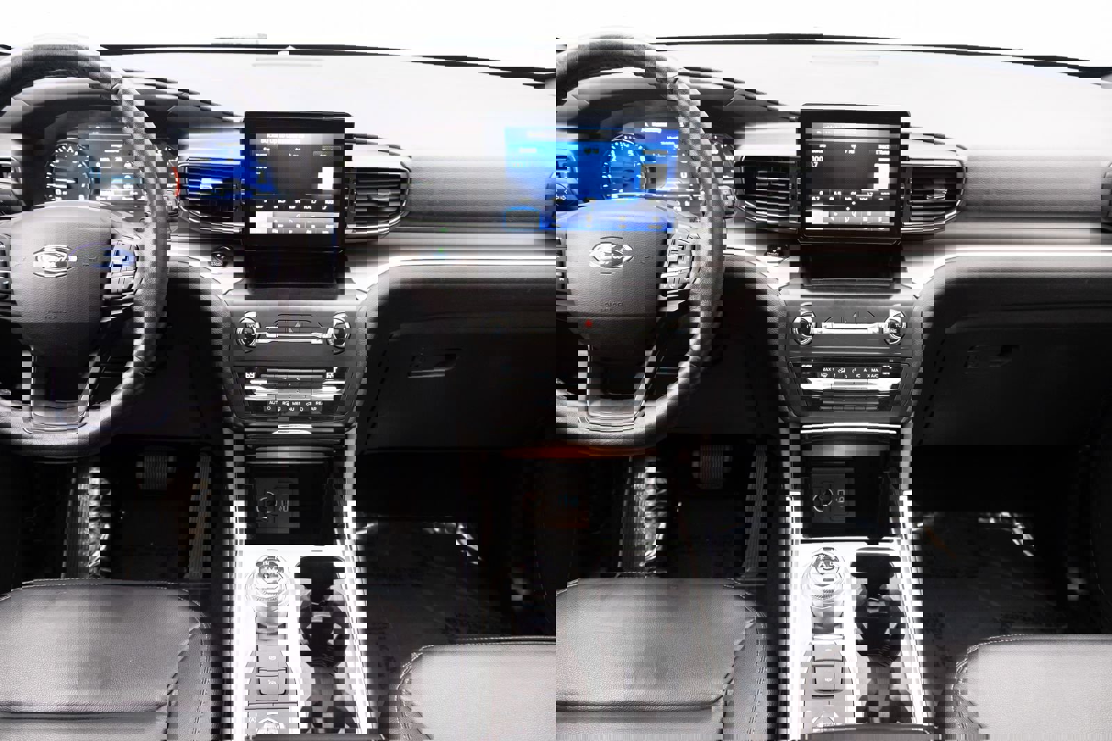 Used 2020 Ford Explorer XLT w/ Equipment Group 202A image 21