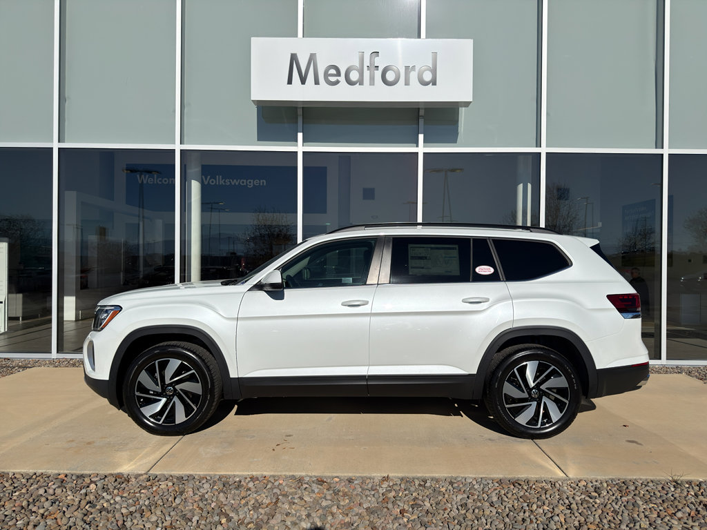 New 2026 Volkswagen Atlas SE image 2