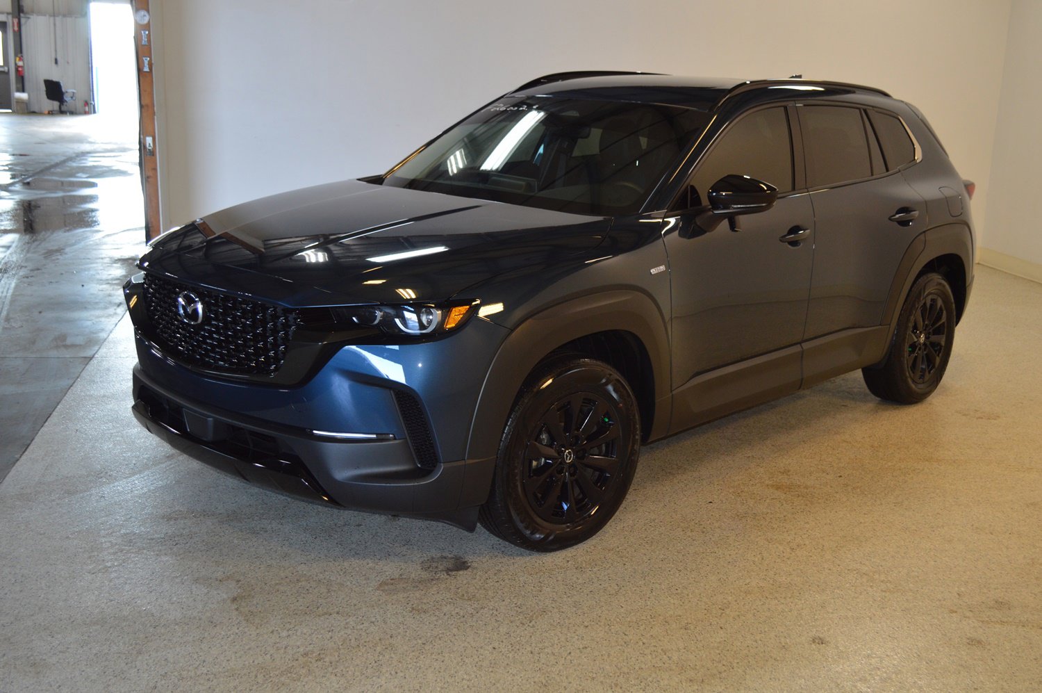 Used 2025 MAZDA CX-50 AWD 2.5 Hybrid w/ Cargo Package image 7