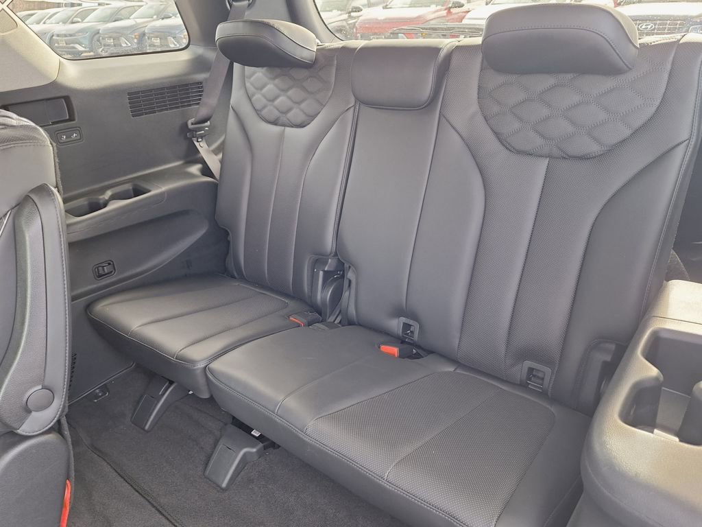 Used 2021 Hyundai Palisade Limited image 13