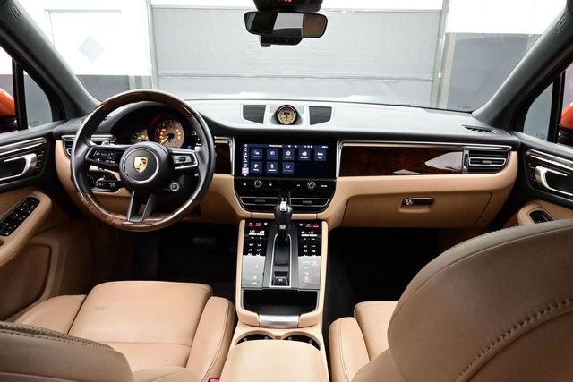 Certified 2023 Porsche Macan S AWD/4WD image 19