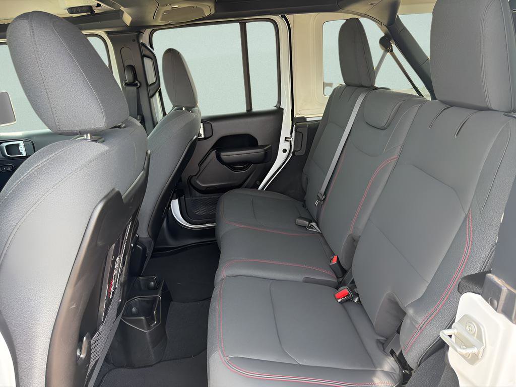 Used 2024 Jeep Wrangler Rubicon image 16