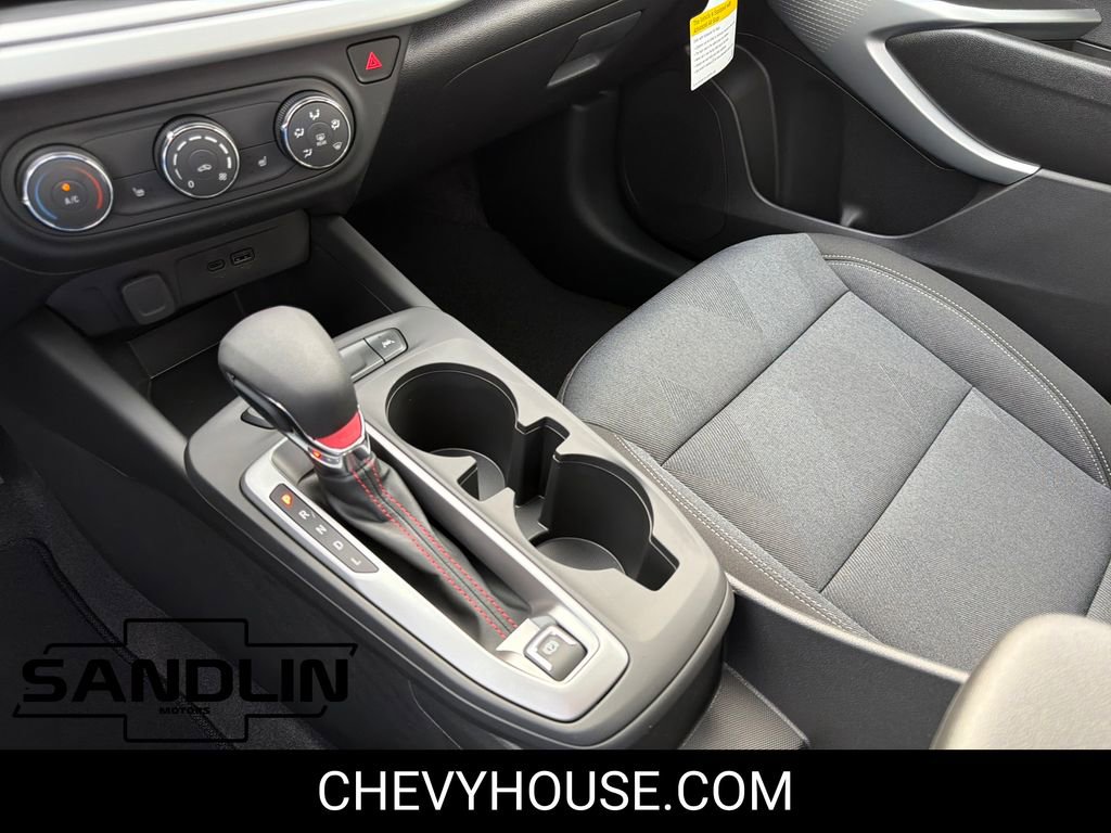 New 2026 Chevrolet Trax RS w/ Sunroof Package image 19