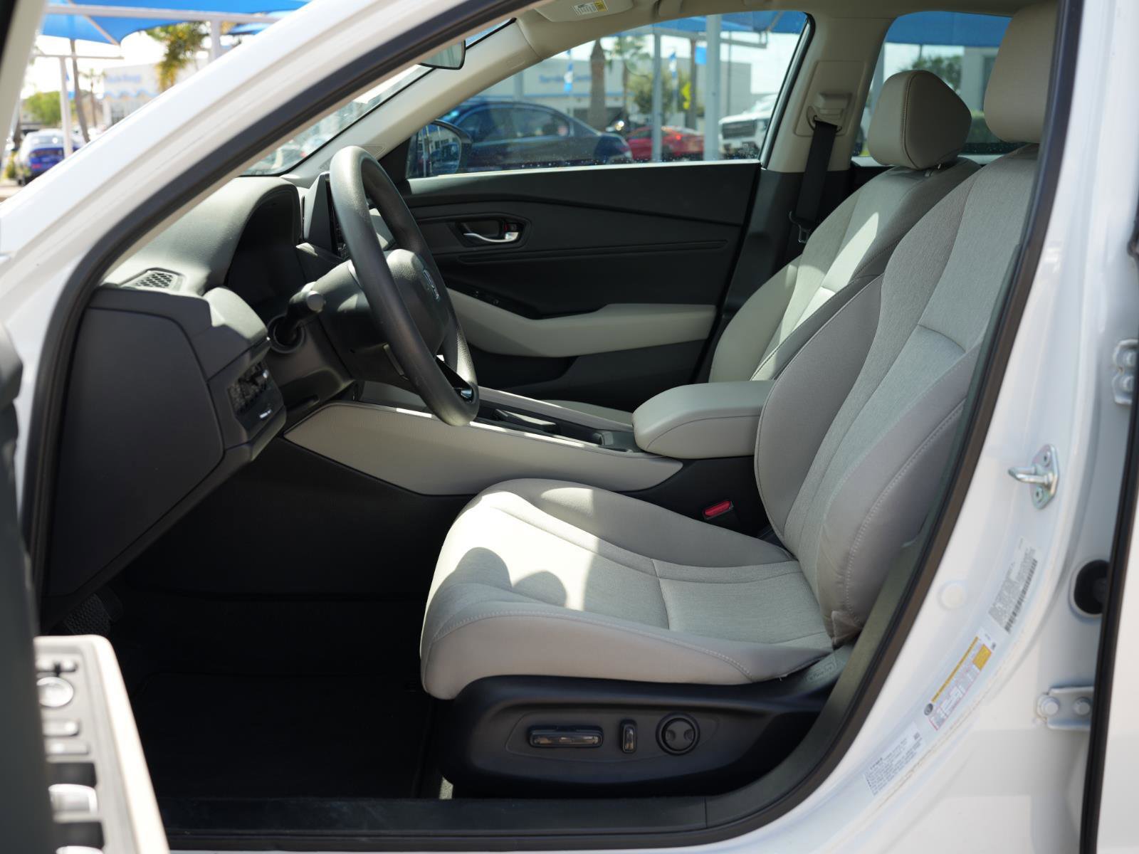 Used 2023 Honda Accord EX image 15