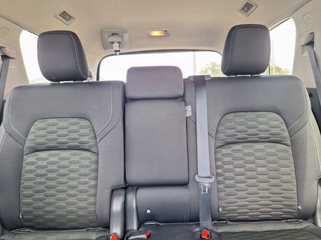 Used 2024 Nissan Pathfinder SV image 23