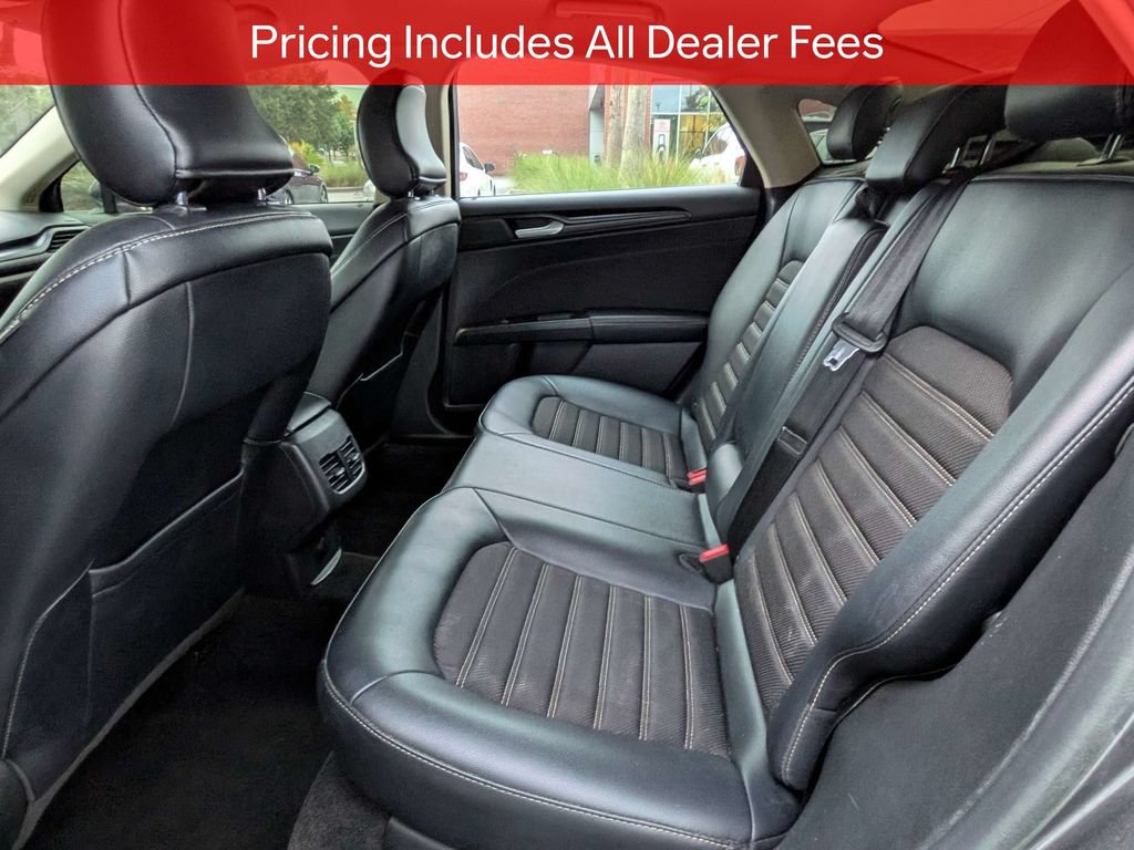 Used 2018 Ford Fusion SE w/ Equipment Group 201A FWD image 13
