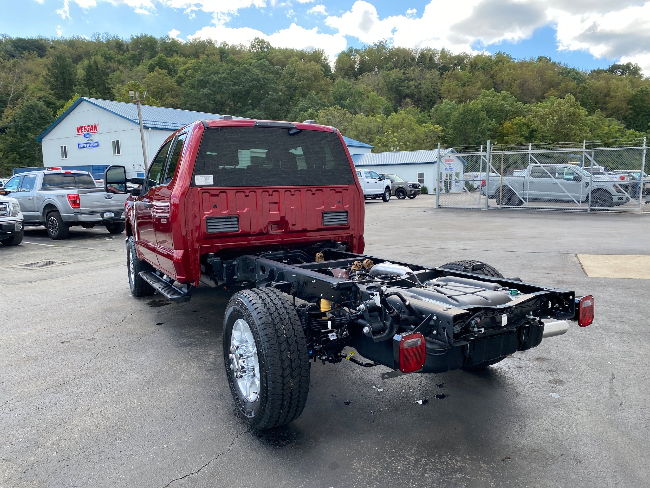 New 2026 Ford F350 XLT w/ XLT Value Package AWD/4WD image 8