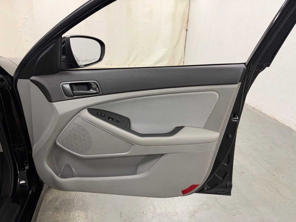 Used 2015 Kia Optima LX FWD image 8
