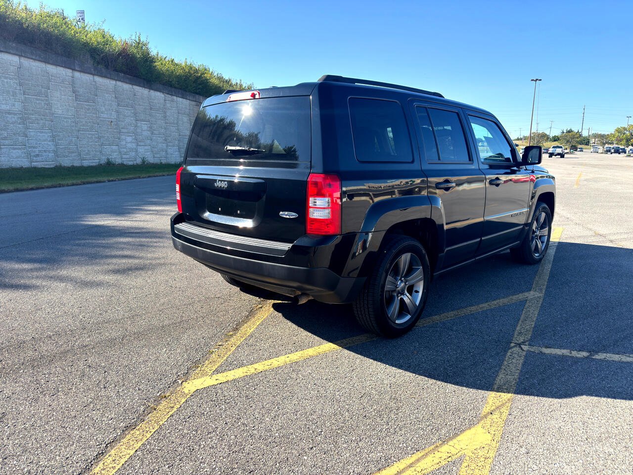 Used 2015 Jeep Patriot High Altitude image 4