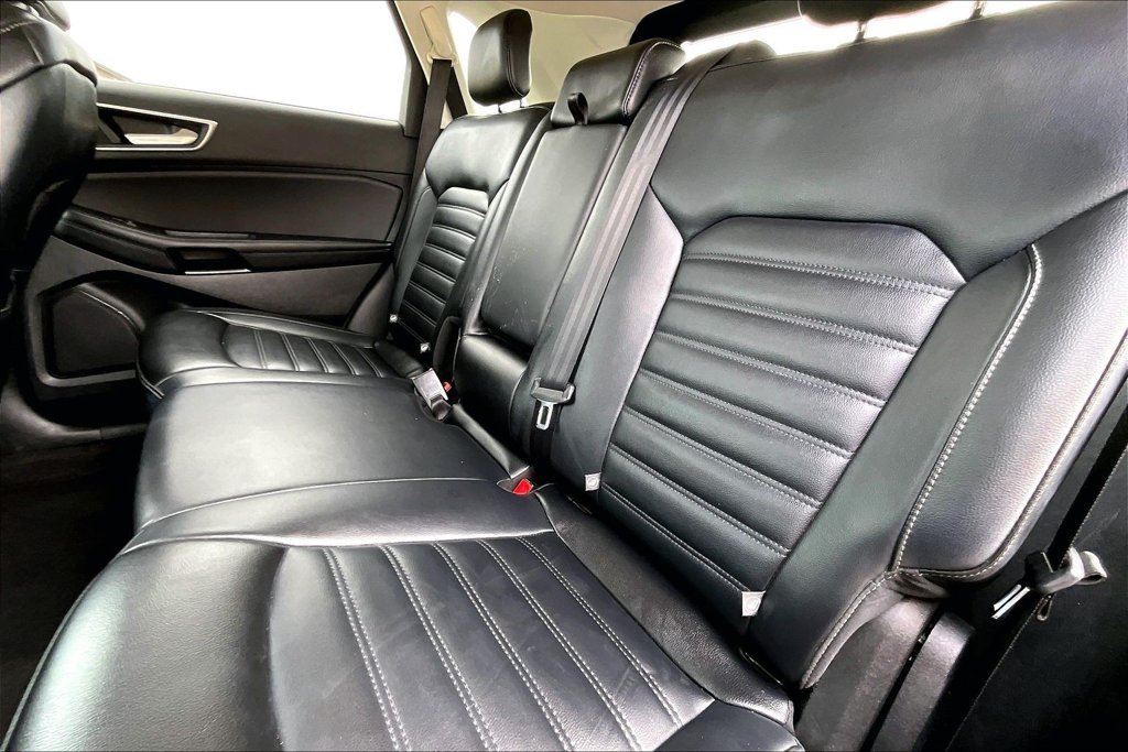 Used 2022 Ford Edge SEL AWD/4WD image 25