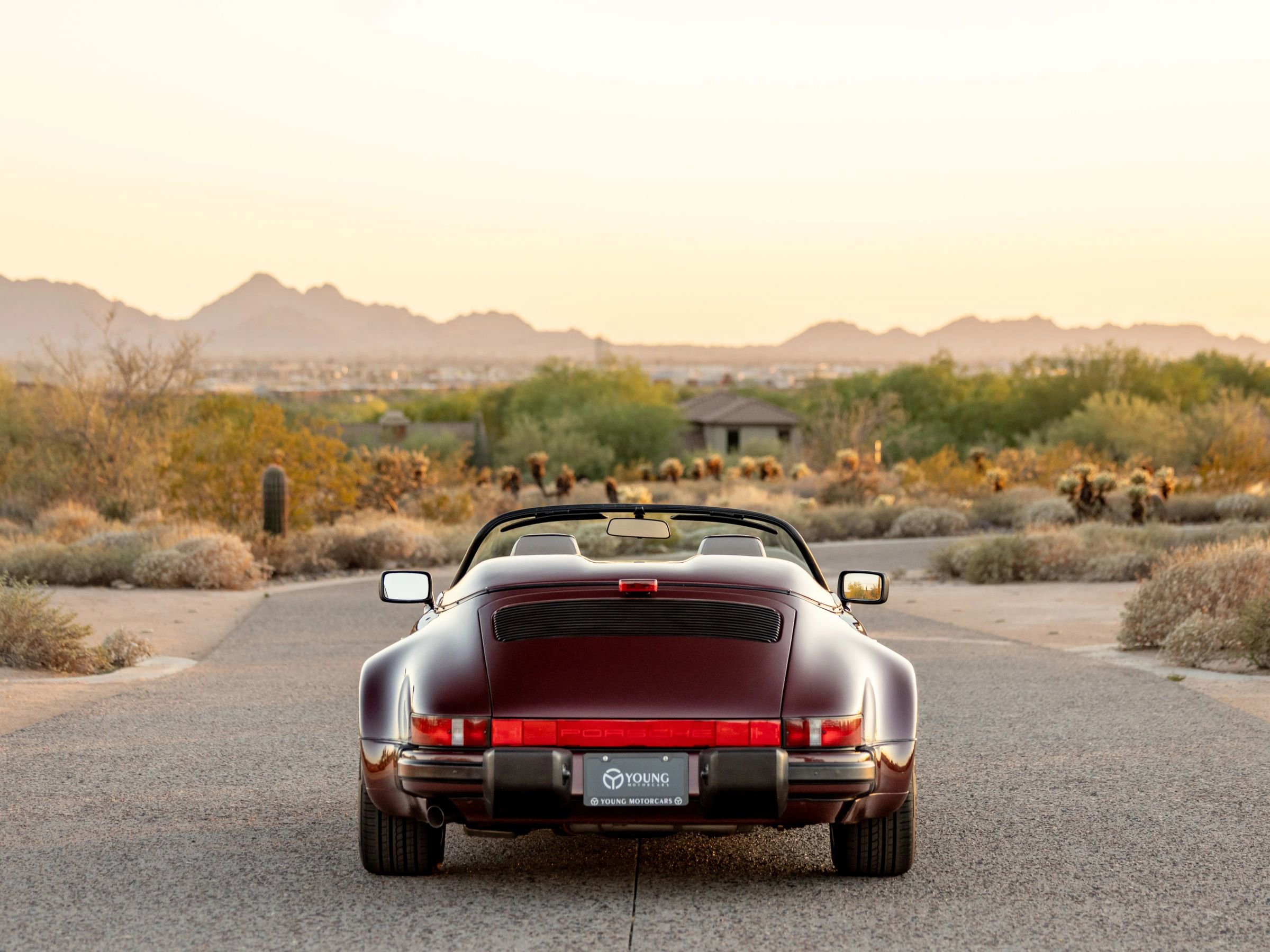 Used 1989 Porsche 911 Carrera RWD image 8