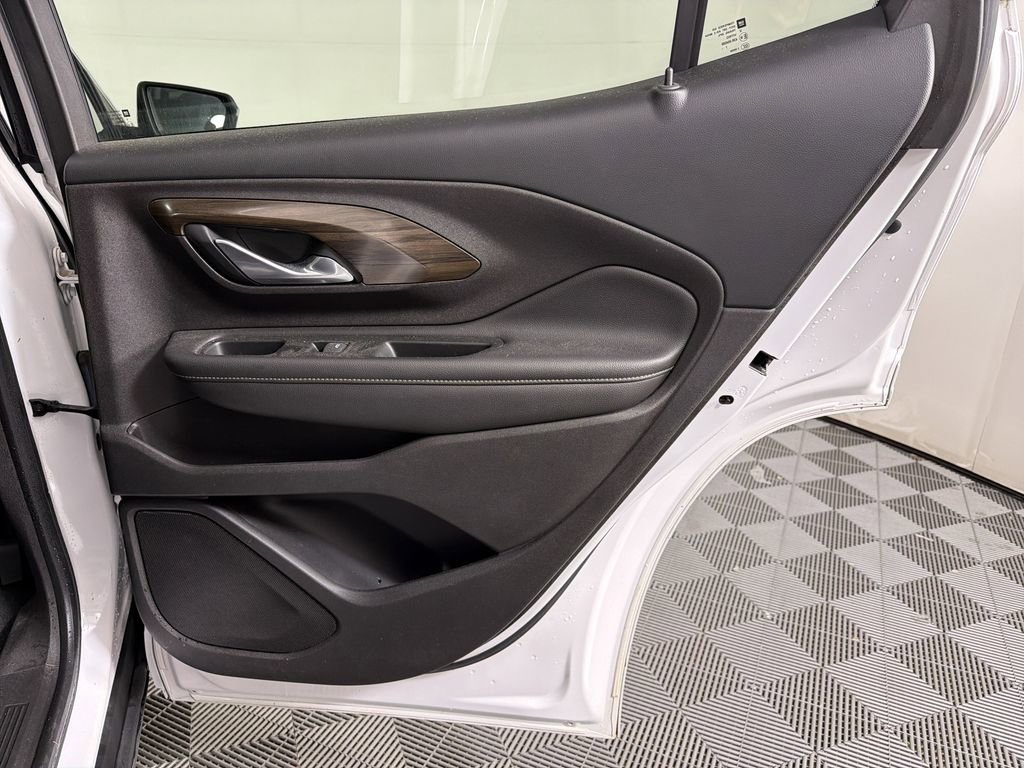 Used 2018 GMC Terrain Denali w/ Advanced Safety Package image 14