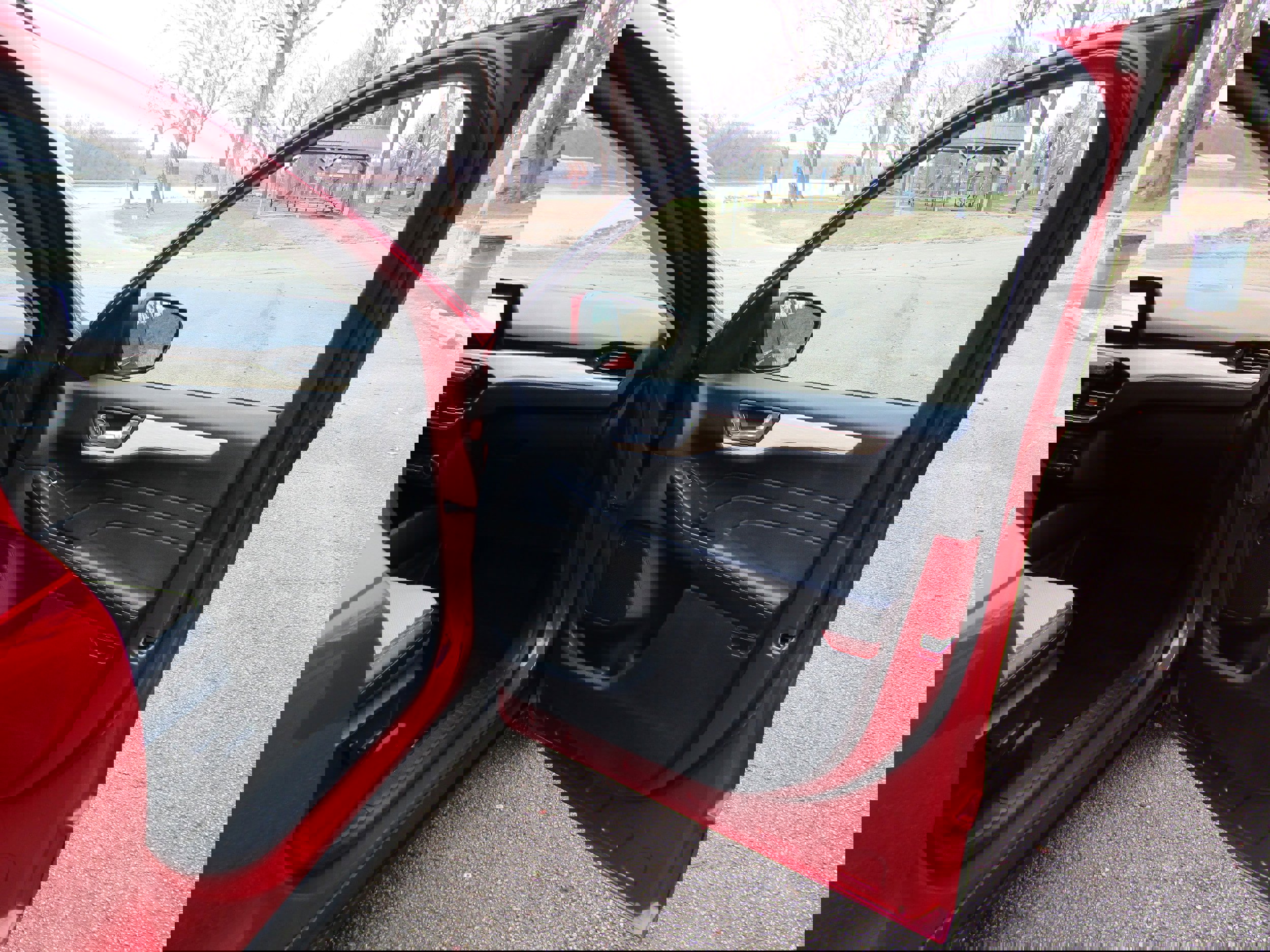 Certified 2021 Ford Escape Titanium w/ Titanium Elite Package image 19