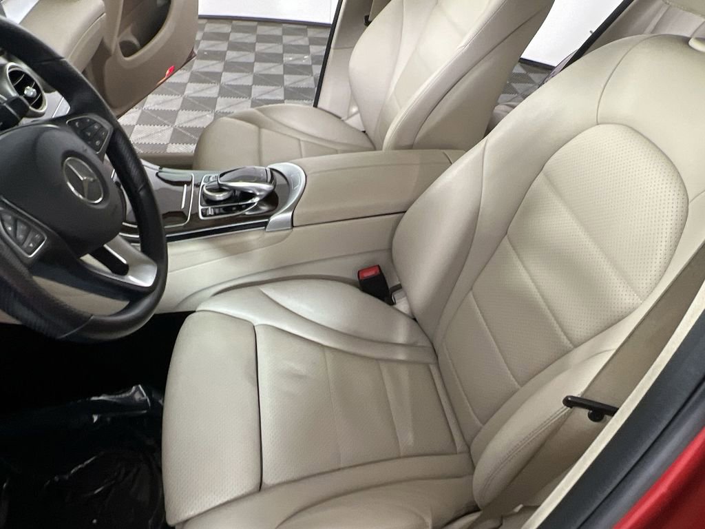 Used 2019 Mercedes-Benz GLC 300 4MATIC image 20