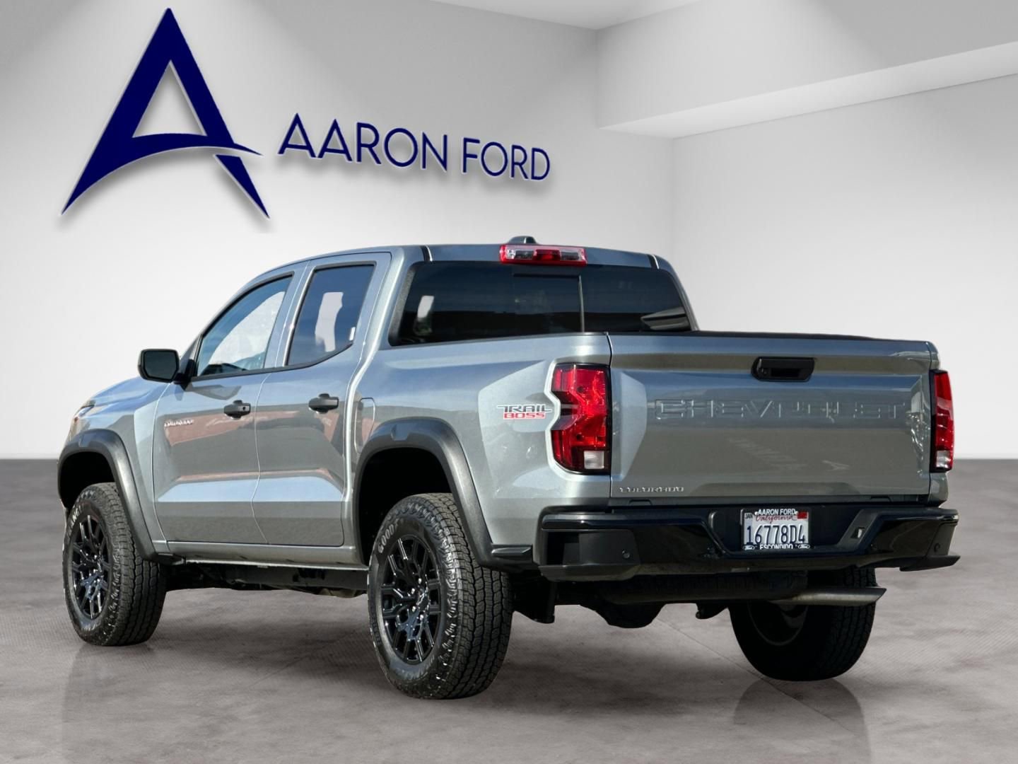 Used 2024 Chevrolet Colorado Trail Boss w/ Safety Package image 3