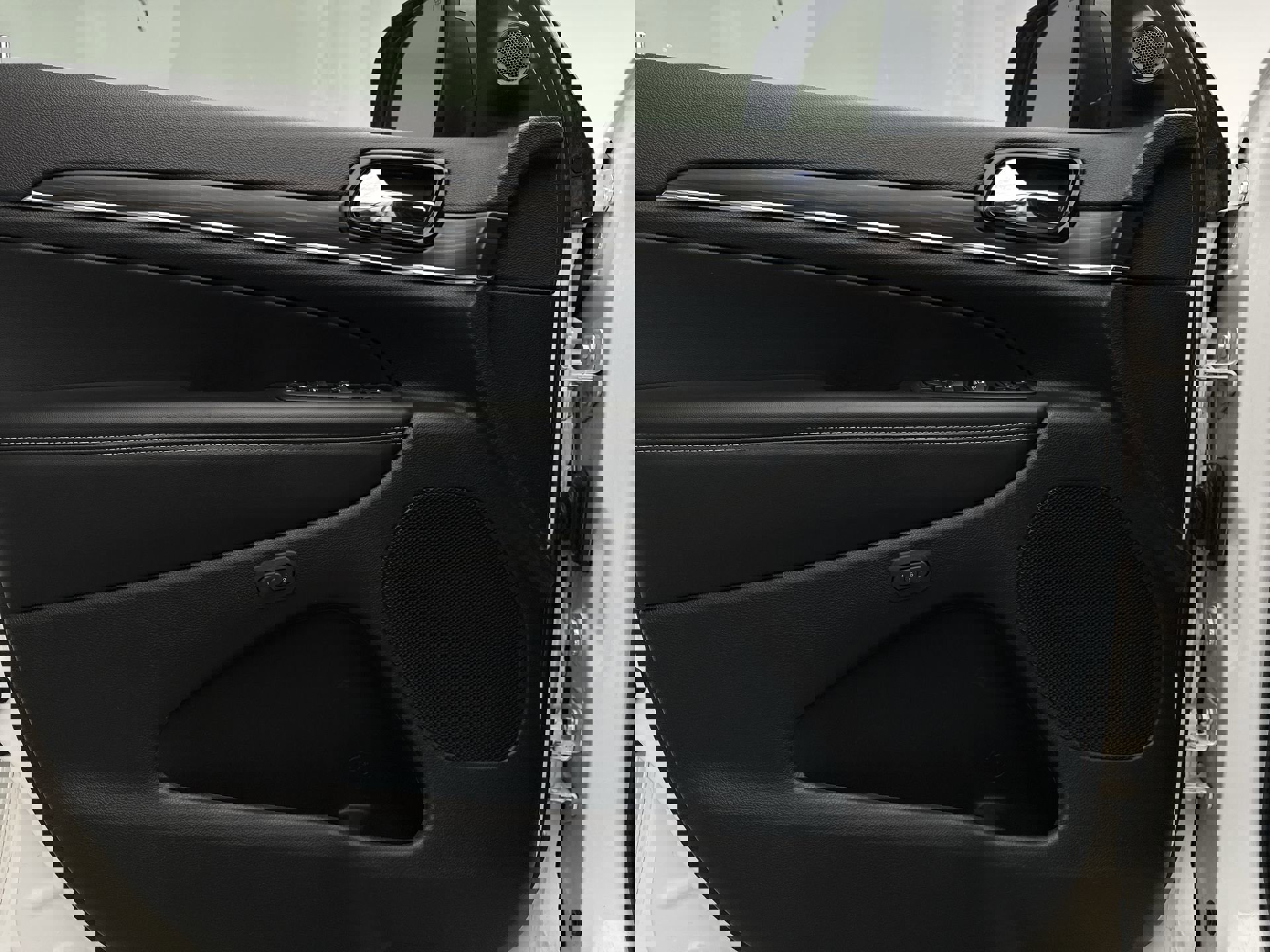 Used 2021 Jeep Grand Cherokee Limited w/ Quick Order Package 28K 80th image 9