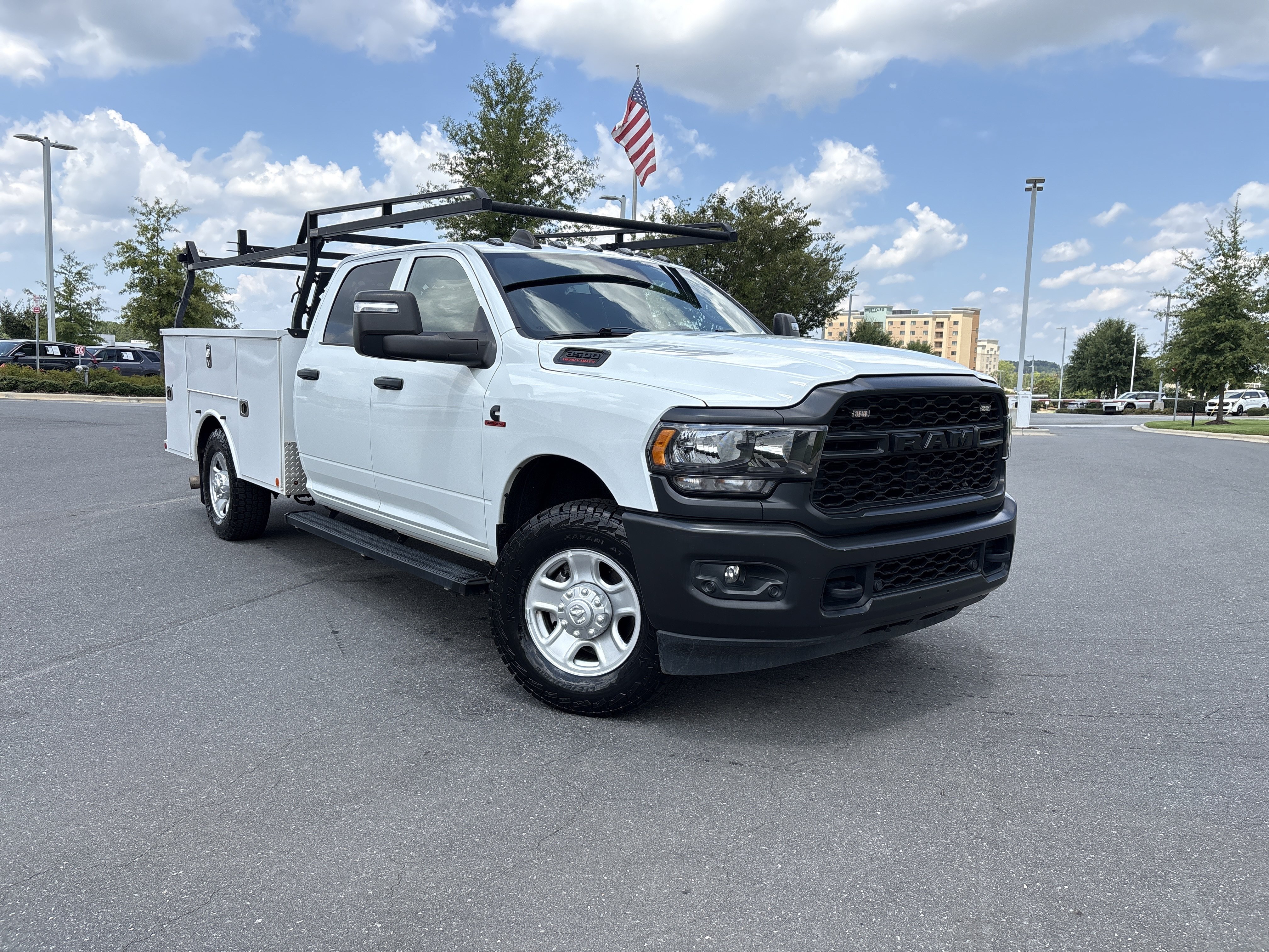 Used 2024 RAM 3500 Tradesman w/ Safety Group AWD/4WD image 2