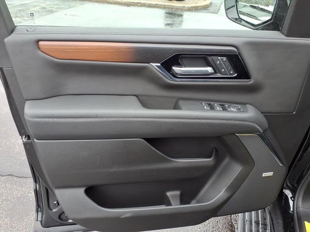 New 2026 GMC Yukon XL Denali w/ Sun & Power Step Package image 29
