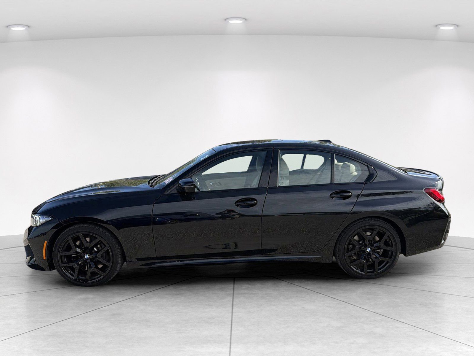 Certified 2025 BMW 330i xDrive Sedan w/ M Sport Package AWD/4WD image 7