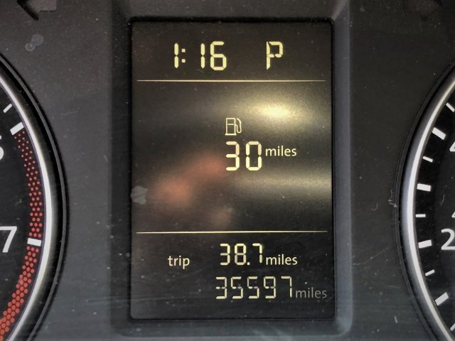 Used 2015 Volkswagen Passat 1.8T Limited Edition FWD image 9