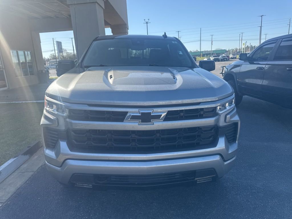 Used 2023 Chevrolet Silverado 1500 RST w/ Convenience Package II image 2