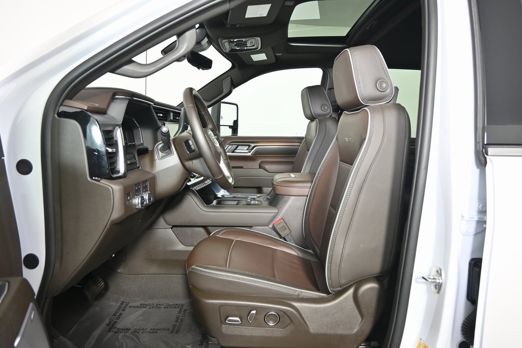 Used 2025 GMC Sierra 3500 Denali w/ Denali Reserve Package image 21