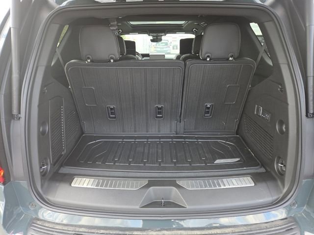 New 2025 GMC Yukon AT4 Ultimate w/ LPO, Floor Liner Package image 29