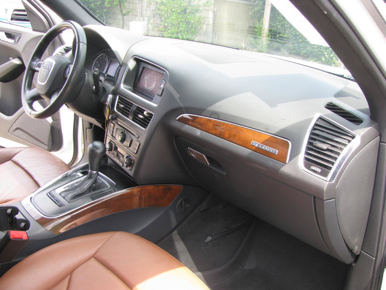 Used 2011 Audi Q5 2.0T Premium AWD/4WD image 14