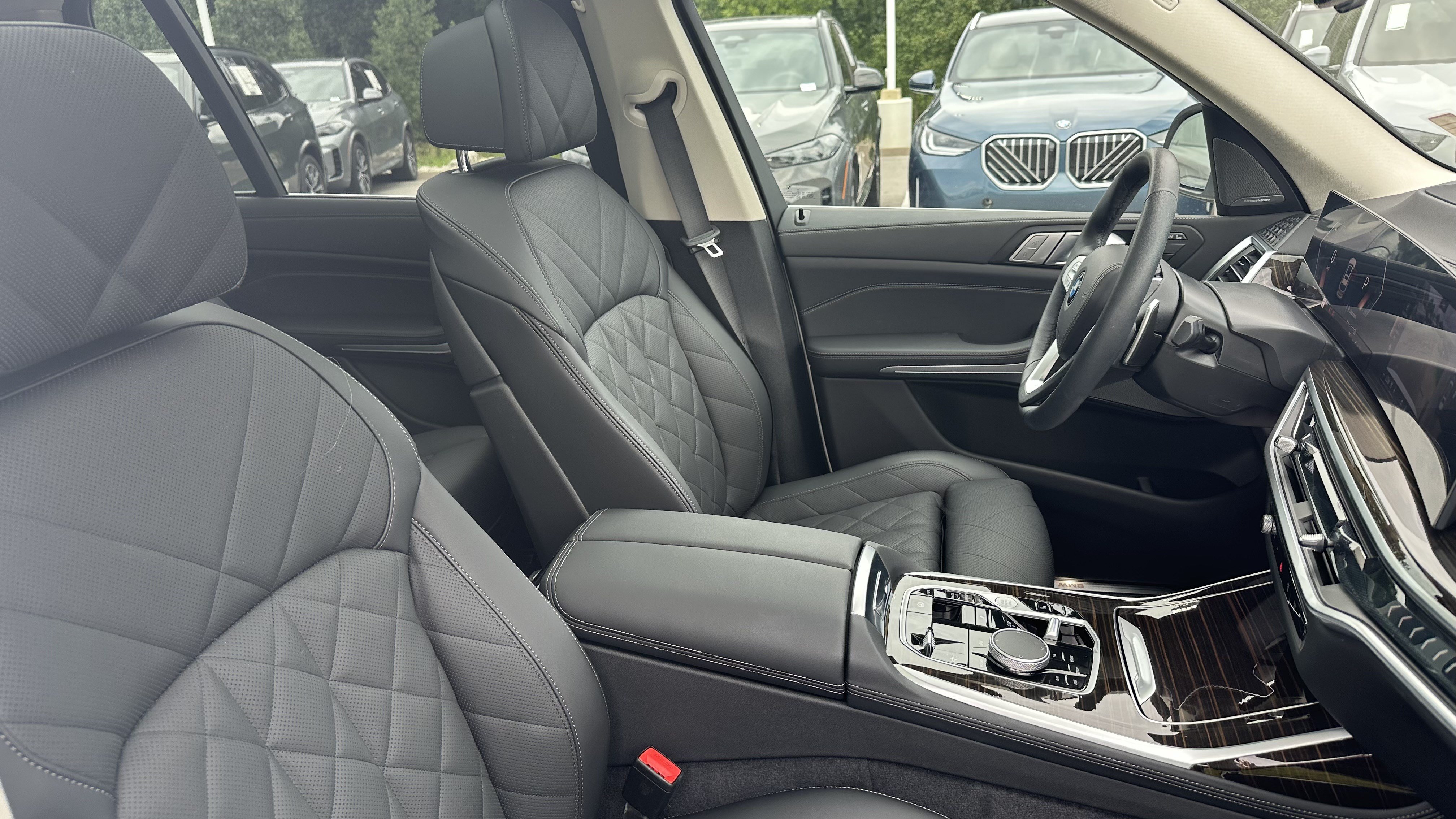 Certified 2026 BMW X7 xDrive40i AWD/4WD image 33