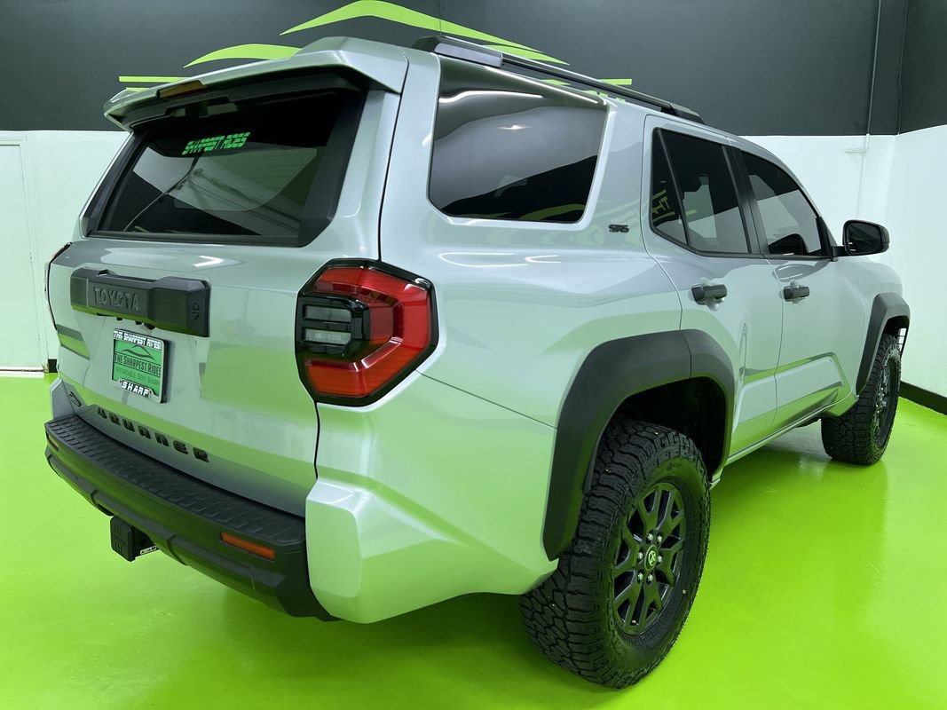 Used 2026 Toyota 4Runner SR5 AWD/4WD image 10