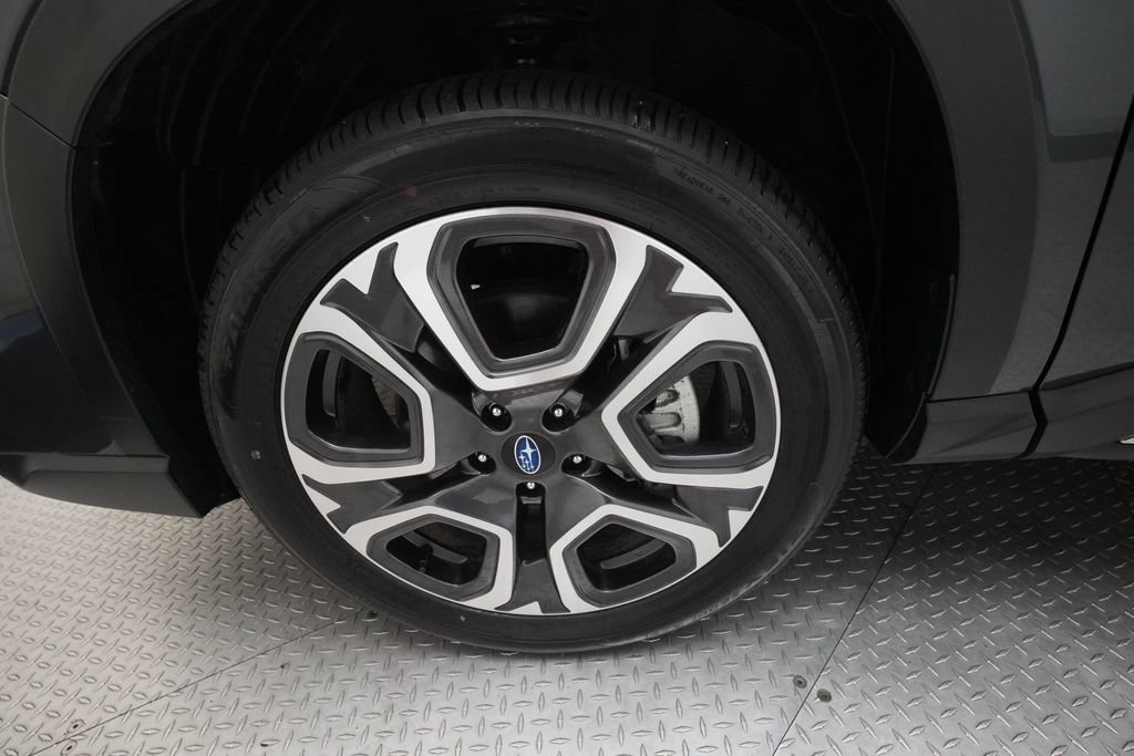 Certified 2025 Subaru Ascent Limited image 28