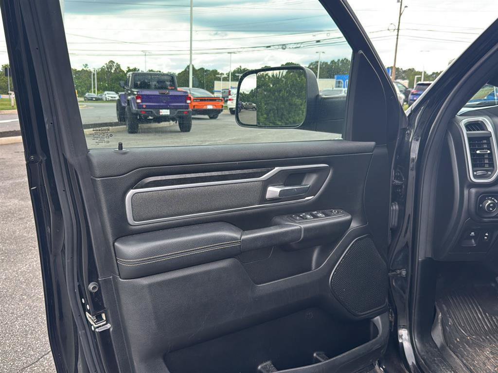 Used 2020 RAM 1500 Big Horn AWD/4WD image 17