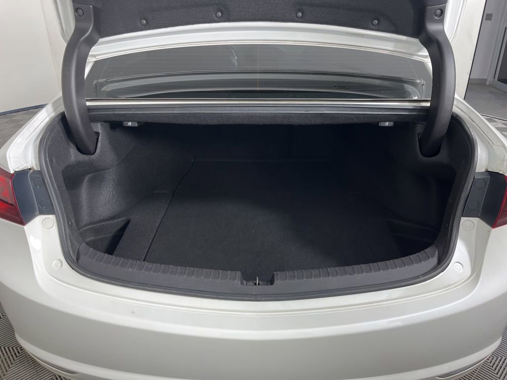 Used 2016 Acura TLX image 8