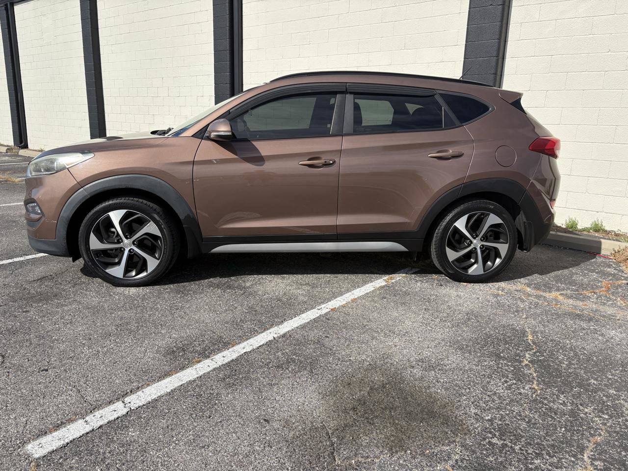 Used 2017 Hyundai Tucson Value w/ Cargo Package FWD image 6
