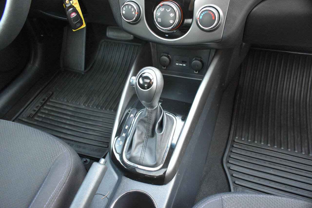 Used 2013 Kia Forte Koup EX FWD image 20
