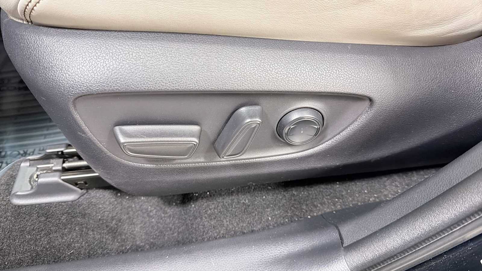 Certified 2019 Toyota RAV4 XLE Premium w/ Cold Weather Package AWD/4WD image 14