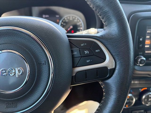 Used 2016 Jeep Renegade Limited AWD/4WD image 38