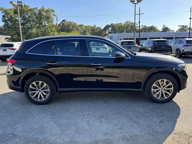 New 2026 Mercedes-Benz GLC 300 4MATIC image 2