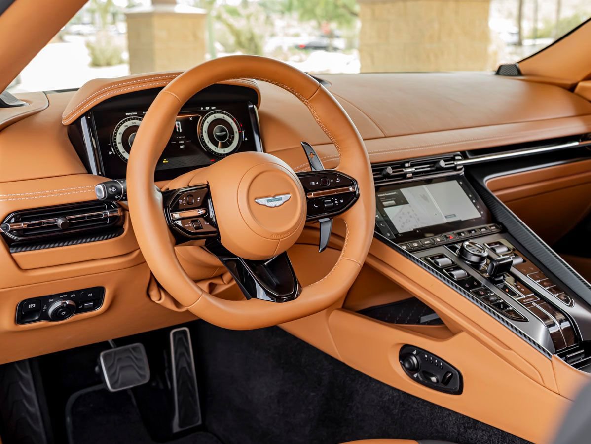 Used 2024 Aston Martin DB12 Coupe image 3