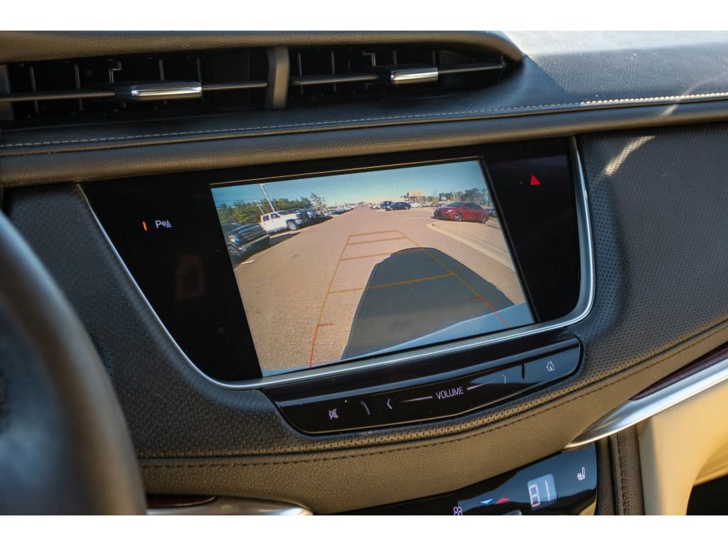 Used 2018 Cadillac XT5 Luxury w/ Driver Awareness Package image 22