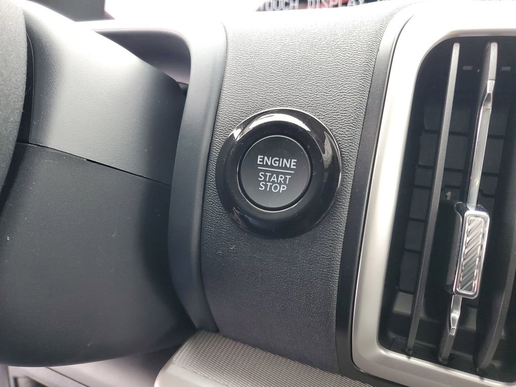 New 2026 Ford Expedition Active image 18