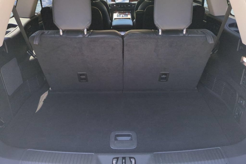 Used 2022 Lincoln Aviator Reserve w/ Equipment Group 201A AWD/4WD image 19