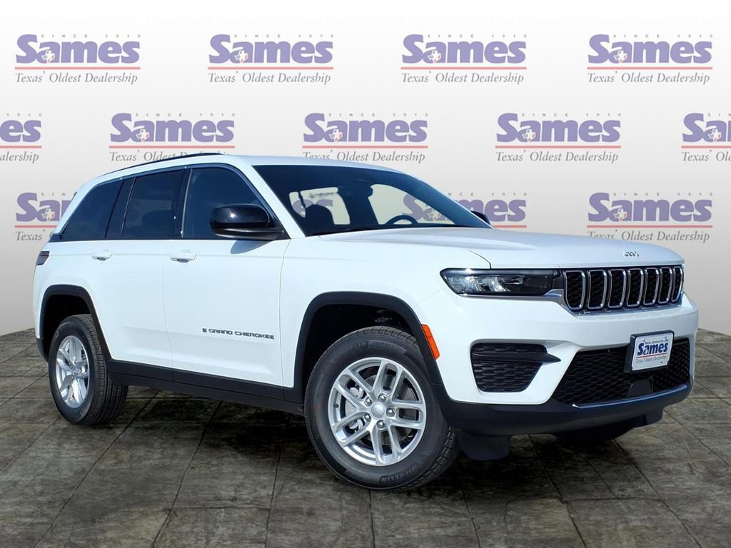 New 2026 Jeep Grand Cherokee Laredo RWD video 1