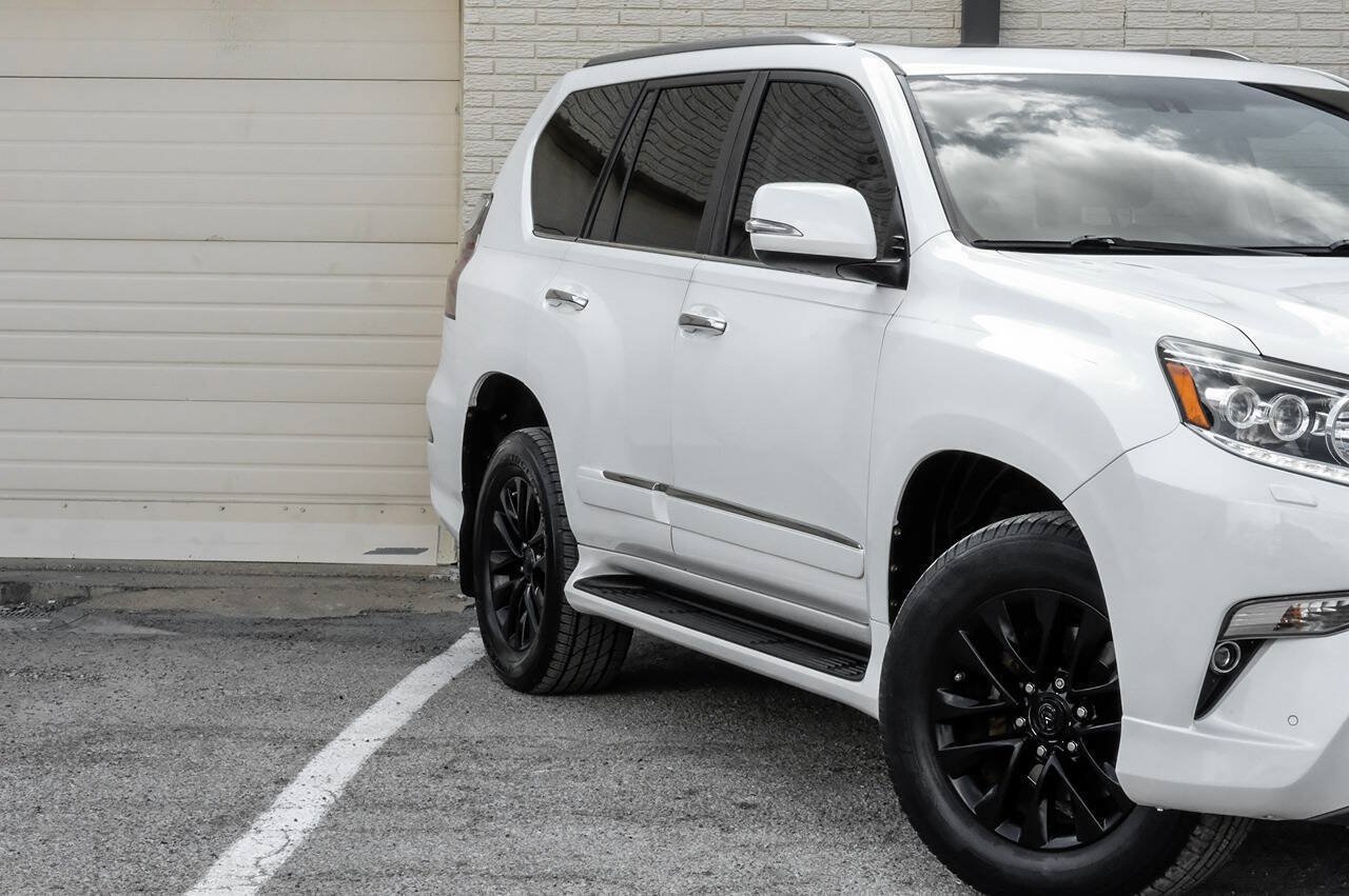 Used 2017 Lexus GX 460 Premium w/ Premium Package AWD/4WD image 8