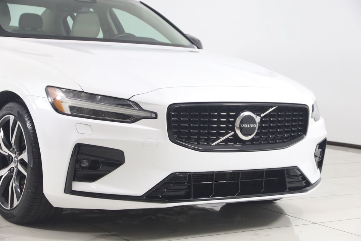 Used 2024 Volvo S60 B5 Core w/ Climate Package FWD image 33