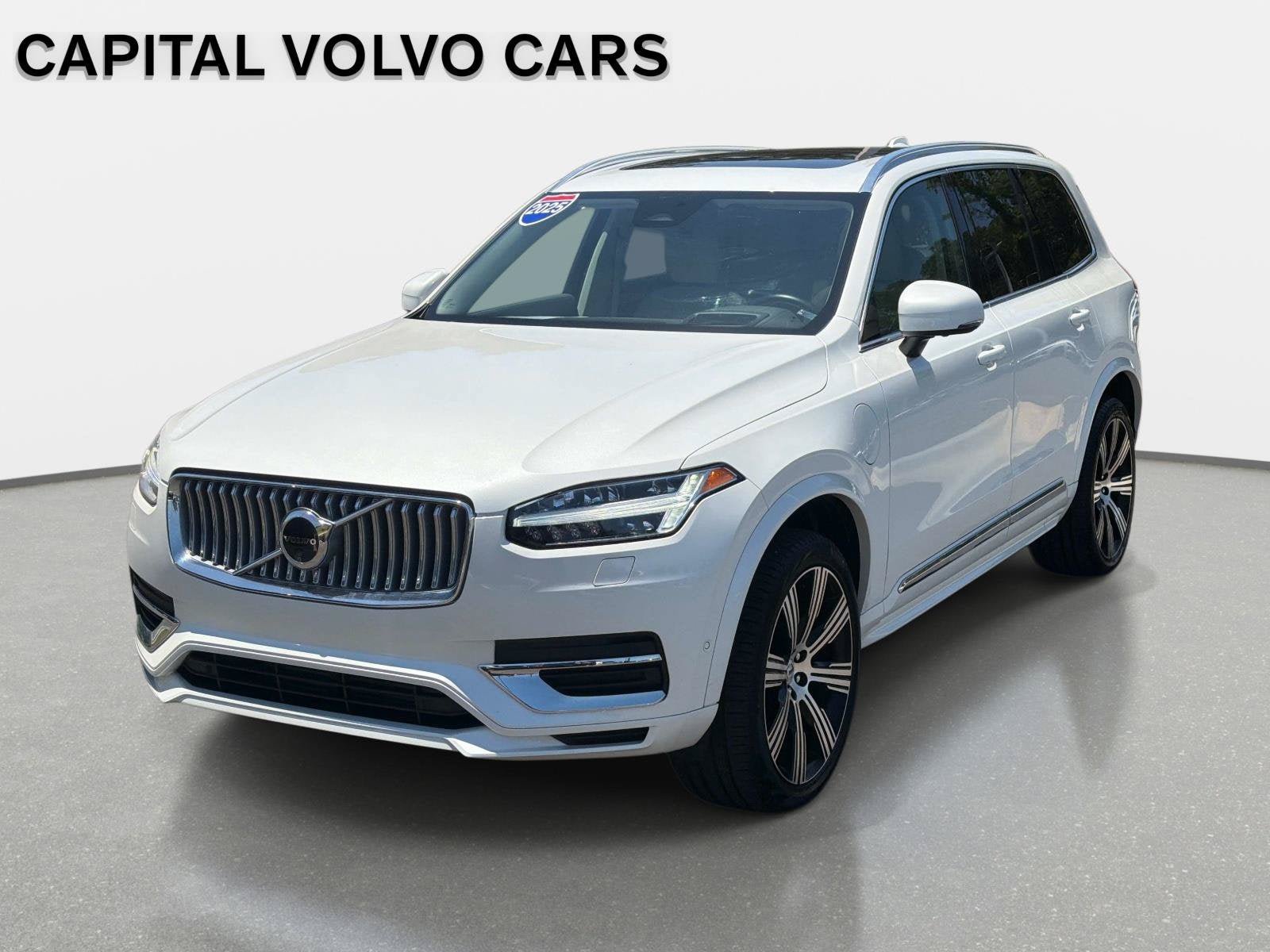 Used 2025 Volvo XC90 T8 Ultra w/ Protection Package Premier AWD/4WD image 1