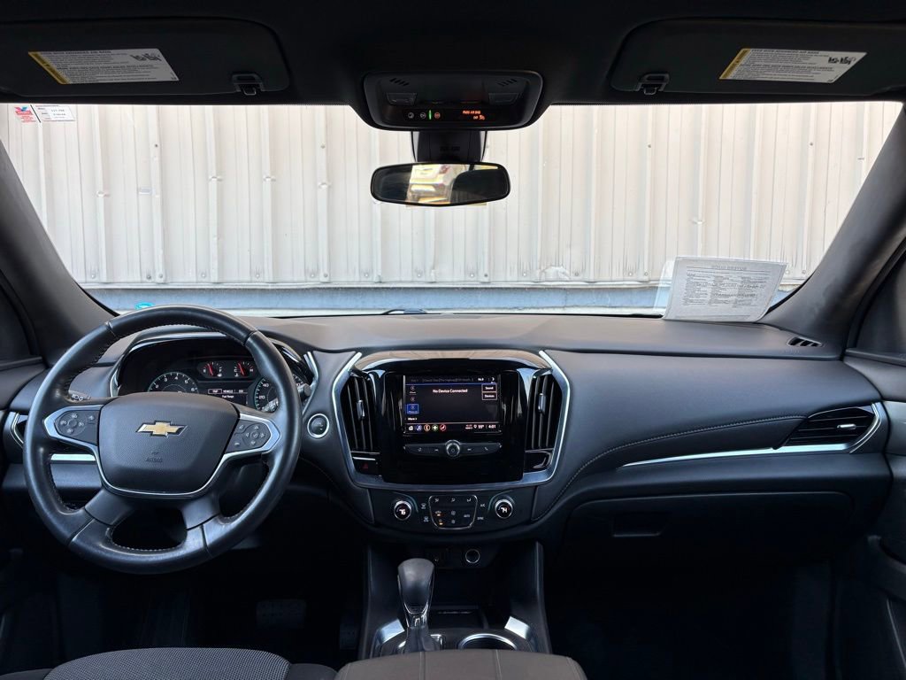 Used 2022 Chevrolet Traverse LT FWD image 20