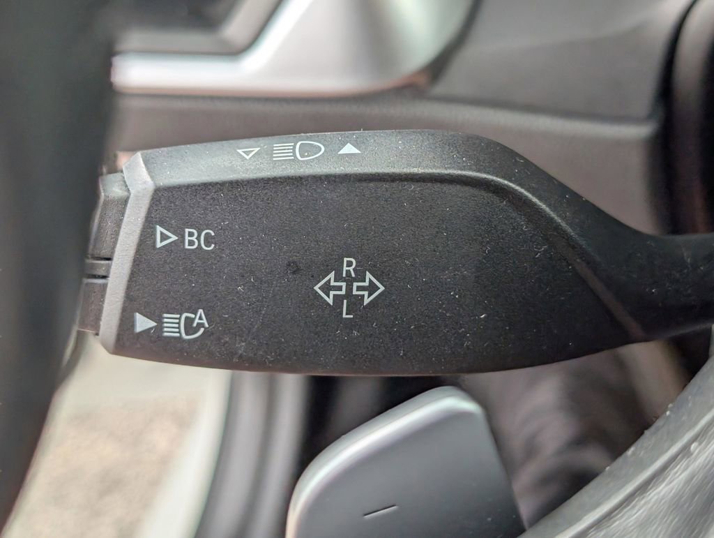 Used 2022 BMW 330i Sedan w/ Driving Assistance Package image 25