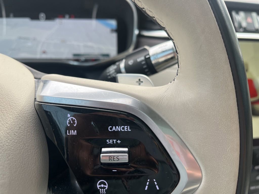 Used 2021 Jaguar F-PACE S image 15