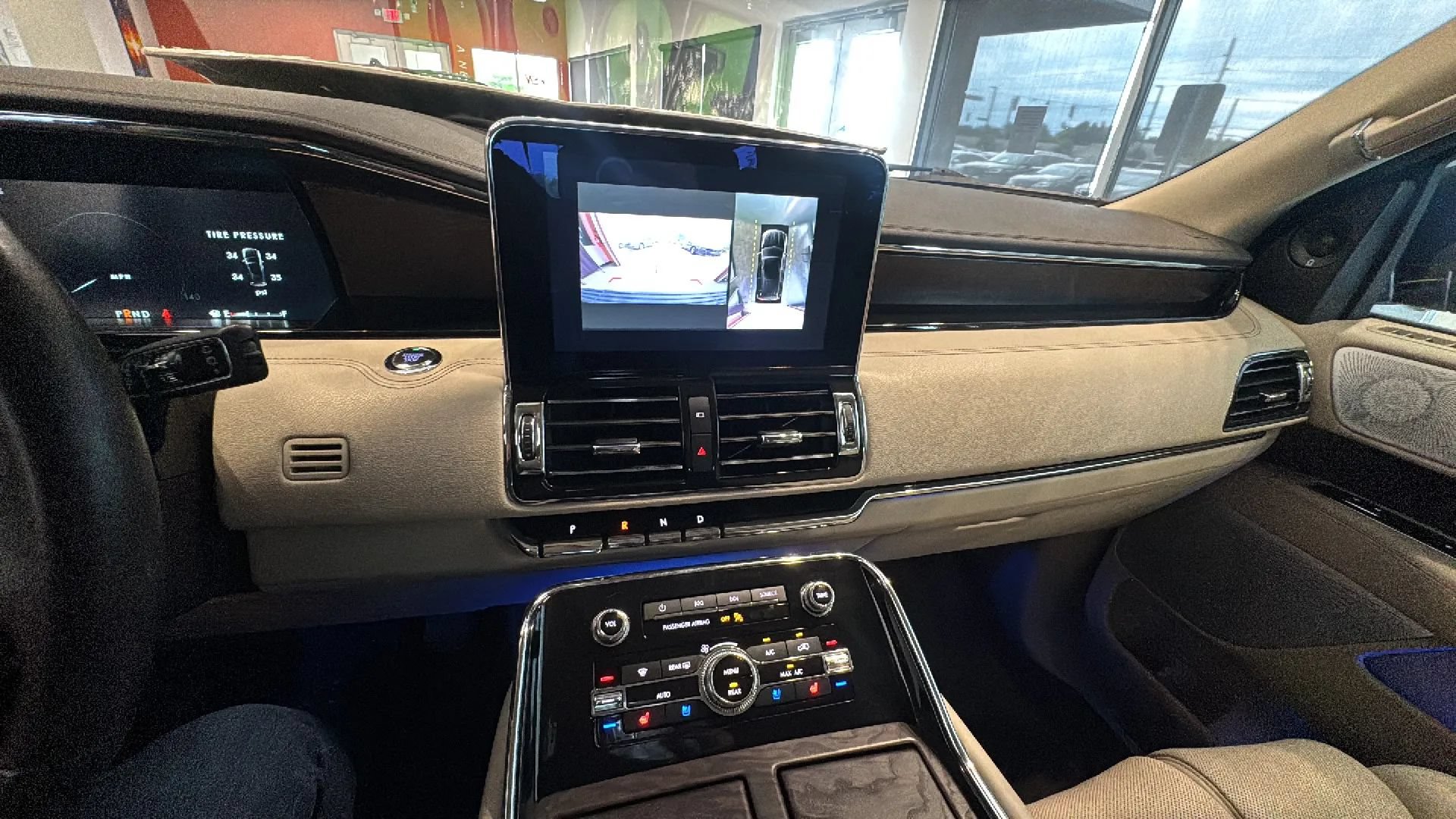 Used 2019 Lincoln Navigator L Reserve w/ Cargo Package AWD/4WD image 41